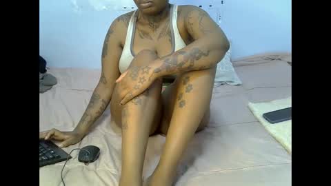 heyybanan online show from February 8, 2025, 3:00 pm