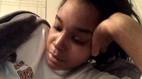 heyyou301990 online show from December 14, 2025, 12:49 am