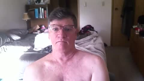 Snapshot of hg99too chatting on May 6, 2026, 2:33 pm hg99too online show from May 6, 2026, 2:33 pm
