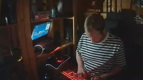 Snapshot of hharveyden chatting on February 24, 2026, 12:30 am H Dawg online show from February 24, 2026, 12:30 am