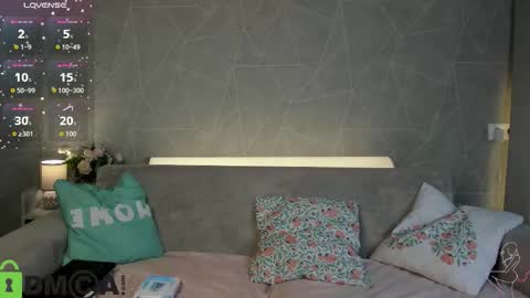 Snapshot of hi__karu chatting on November 26, 2025, 2:23 am Karu online show from November 26, 2025, 2:23 am