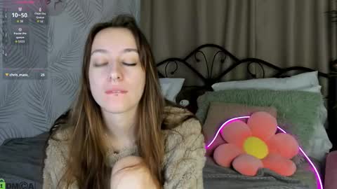 Snapshot of hi__karu chatting on January 6, 2026, 2:15 am Karu online show from January 6, 2026, 2:15 am