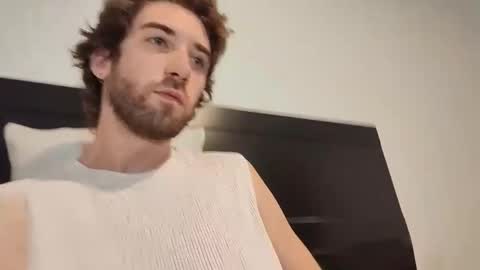 Snapshot of hiddengaze chatting on February 15, 2026, 3:03 am HiddenGaze online show from February 15, 2026, 3:03 am