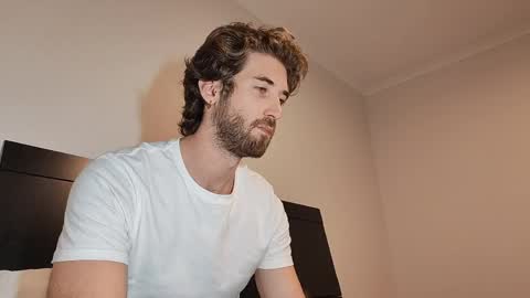 HiddenGaze online show from April 1, 2026, 3:20 pm