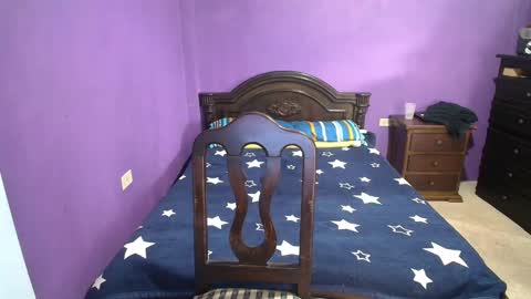 Snapshot of hidenbook chatting on January 8, 2025, 2:03 pm Hiden online show from January 8, 2025, 2:03 pm