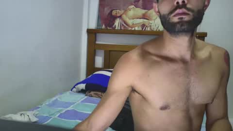 hideonbush online show from September 29, 2025, 3:39 pm