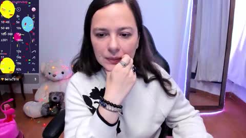 Snapshot of hidianapaola chatting on October 9, 2025, 5:55 pm Diana online show from October 9, 2025, 5:55 pm