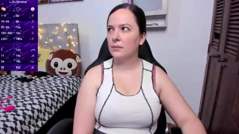 Snapshot of hidianapaola chatting on October 13, 2025, 5:24 pm Diana online show from October 13, 2025, 5:24 pm