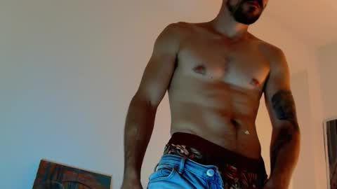 Snapshot of highnightz chatting on October 22, 2025, 11:37 pm highnightz online show from October 22, 2025, 11:37 pm