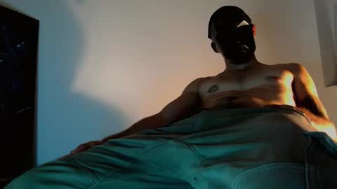 Snapshot of highnightz chatting on October 31, 2025, 10:33 pm highnightz online show from October 31, 2025, 10:33 pm