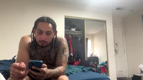 hihello300 online show from December 22, 2025, 8:17 pm