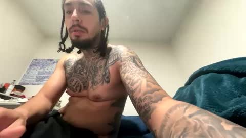 hihello3000 online show from November 15, 2025, 8:05 pm