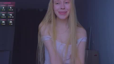 Snapshot of hihi_im_chloe chatting on October 17, 2025, 12:14 am Chloe online show from October 17, 2025, 12:14 am