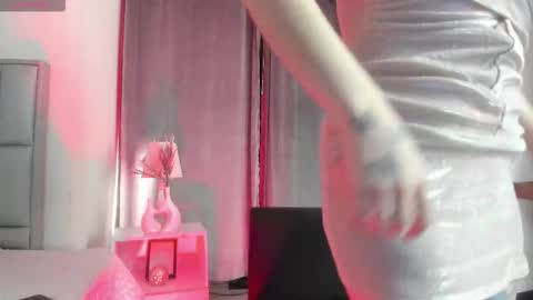 Snapshot of hikarii_ chatting on November 26, 2025, 7:15 pm hikarii_ online show from November 26, 2025, 7:15 pm