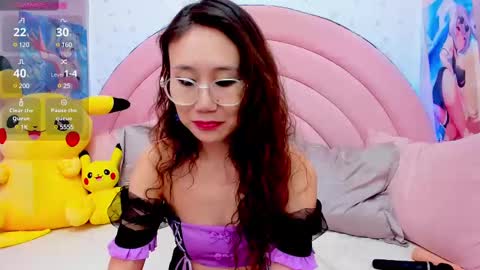 Hikori online show from February 19, 2025, 1:29 am