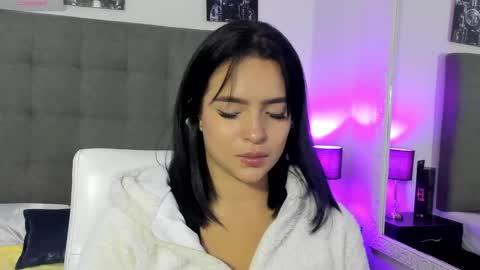 hilary_tailor online show from April 5, 2026, 11:29 am