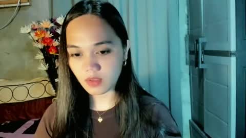 Snapshot of hilarymolly chatting on June 29, 2026, 7:47 pm hilarymolly online show from June 29, 2026, 7:47 pm