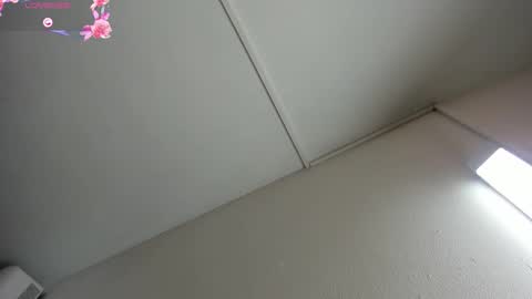 Snapshot of hilarythomsom chatting on March 3, 2026, 12:11 pm Hilary Thomsom online show from March 3, 2026, 12:11 pm