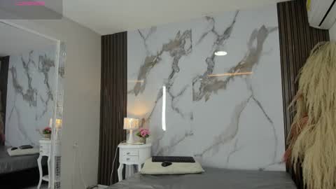 Snapshot of hilarythomsom chatting on March 8, 2026, 12:42 pm Hilary Thomsom online show from March 8, 2026, 12:42 pm