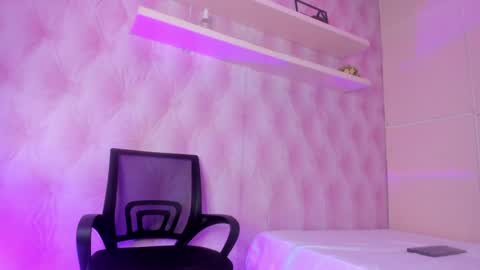  Hillary  online show from February 2, 2025, 8:02 am