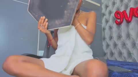 Snapshot of hillary_banks__ chatting on February 14, 2026, 9:11 pm Hillary online show from February 14, 2026, 9:11 pm