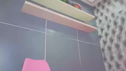 Snapshot of hillary_banks__ chatting on February 18, 2026, 8:27 pm Hillary online show from February 18, 2026, 8:27 pm