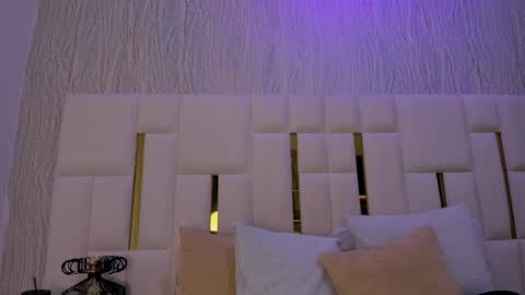 Hillary online show from April 8, 2026, 11:32 am