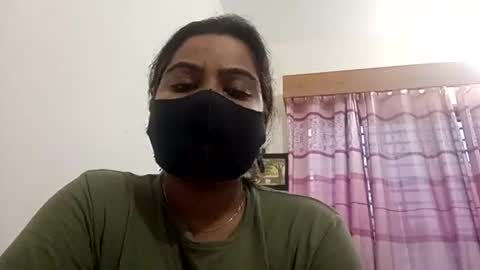 himuhimu22 online show from October 17, 2025, 11:02 am