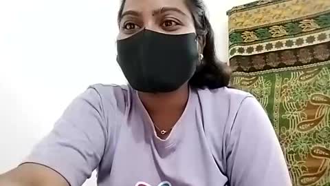 himuhimu22 online show from November 11, 2025, 5:51 am