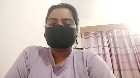 himuhimu22 online show from December 14, 2025, 1:05 pm