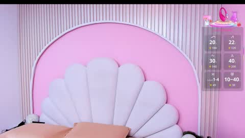 hinata_dolly online show from November 9, 2025, 10:57 am