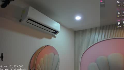 hinata_dolly online show from November 21, 2025, 10:58 am