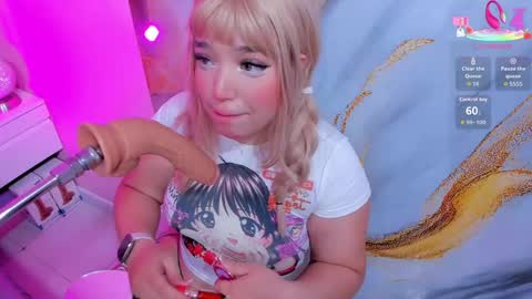 hinata_dolly online show from May 5, 2026, 11:29 am