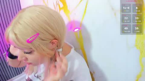 hinata_dolly online show from May 15, 2026, 11:39 am
