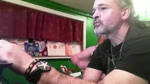 Snapshot of hippiedad333 chatting on February 22, 2026, 2:45 am hippiedad333 online show from February 22, 2026, 2:45 am