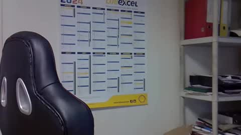 Snapshot of hippopotame17 chatting on December 6, 2024, 3:55 pm hippo online show from December 6, 2024, 3:55 pm