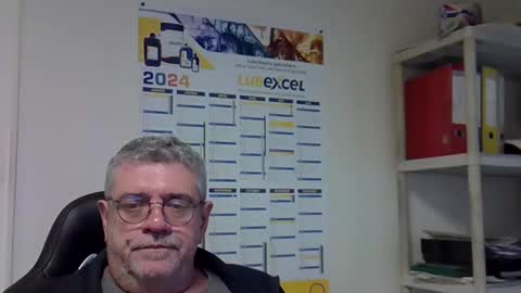 Snapshot of hippopotame17 chatting on December 9, 2024, 9:39 am hippo online show from December 9, 2024, 9:39 am