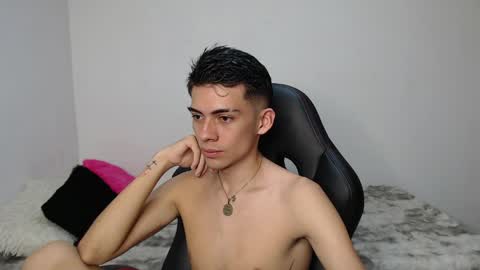 Hisokax online show from March 29, 2026, 3:39 am