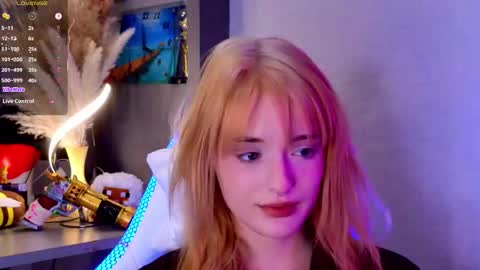 Ella online show from September 14, 2025, 4:39 pm