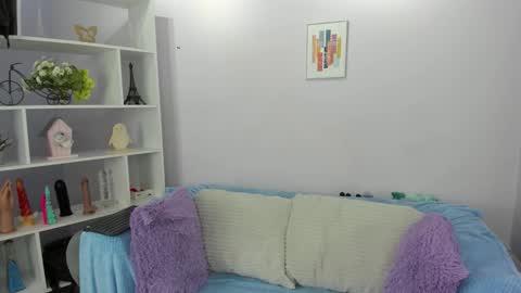 hiyakasudere_ online show from October 9, 2025, 6:28 pm