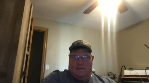 Snapshot of hmmtat chatting on January 2, 2025, 4:46 pm hmmtat online show from January 2, 2025, 4:46 pm