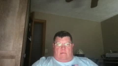 Snapshot of hmmtat chatting on February 24, 2025, 9:31 pm hmmtat online show from February 24, 2025, 9:31 pm
