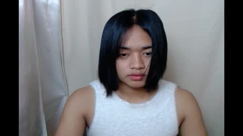 Snapshot of hoelyhanabi chatting on November 18, 2025, 5:01 am KIESH online show from November 18, 2025, 5:01 am