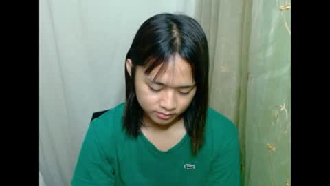 Snapshot of hoelyhanabi chatting on July 2, 2026, 4:02 pm KIESH online show from July 2, 2026, 4:02 pm