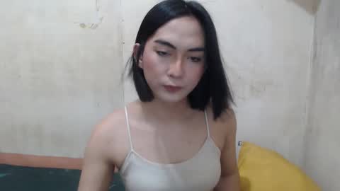 Snapshot of hoelykim chatting on May 9, 2026, 12:21 pm Kim3 online show from May 9, 2026, 12:21 pm