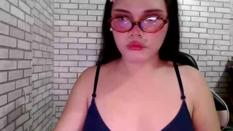 Snapshot of hoelymelissaa chatting on April 10, 2026, 12:32 pm Melissa3 online show from April 10, 2026, 12:32 pm