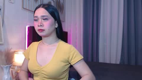 Snapshot of hoelymolly chatting on February 3, 2026, 9:14 am hoelymolly online show from February 3, 2026, 9:14 am