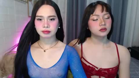 Snapshot of hoelymolly chatting on June 25, 2026, 7:29 pm hoelymolly online show from June 25, 2026, 7:29 pm