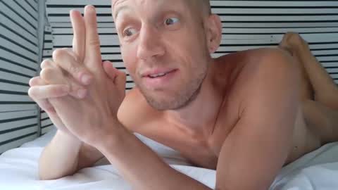 Snapshot of hola_homo chatting on May 8, 2026, 6:24 pm hola_homo online show from May 8, 2026, 6:24 pm