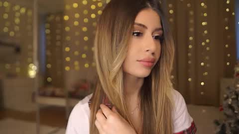 Moni Monica online show from January 9, 2026, 8:06 am